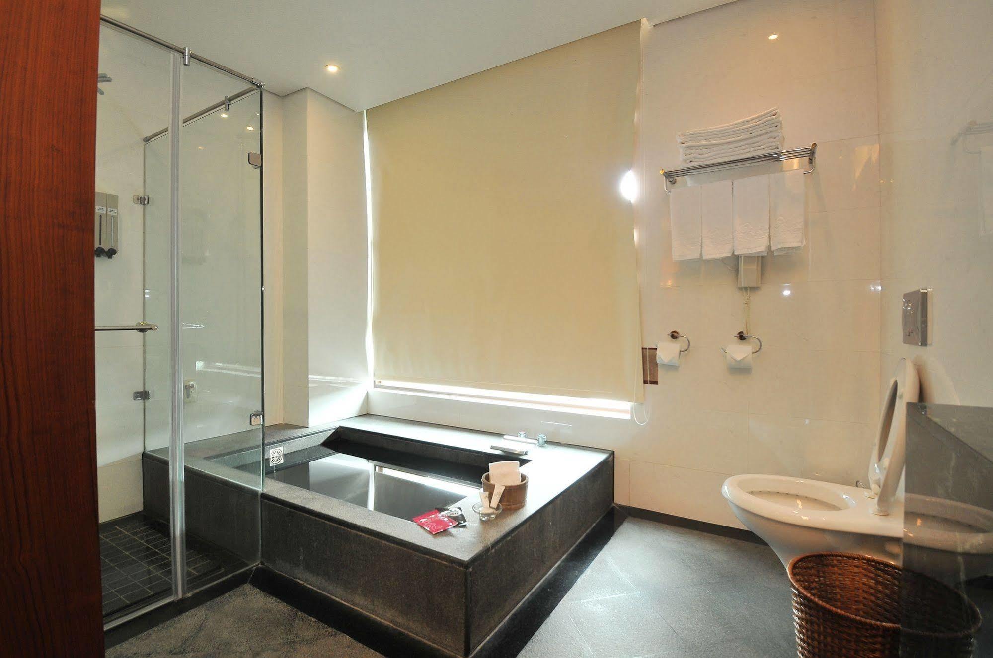 Crownshine Resort Цзяоси Экстерьер фото